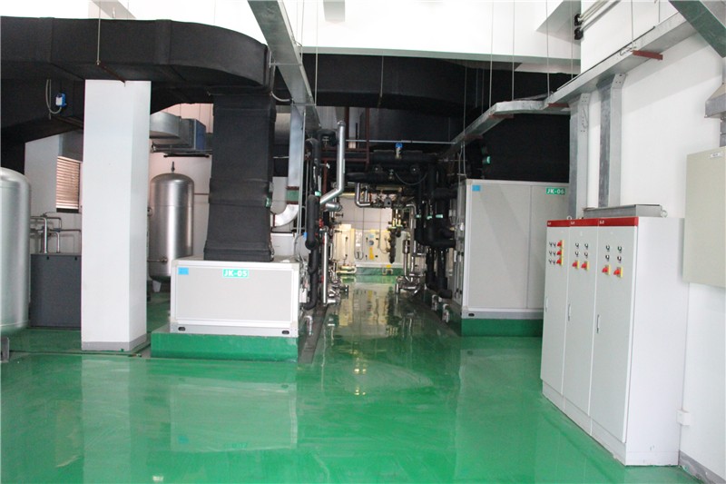 生產(chǎn)廠房實(shí)景